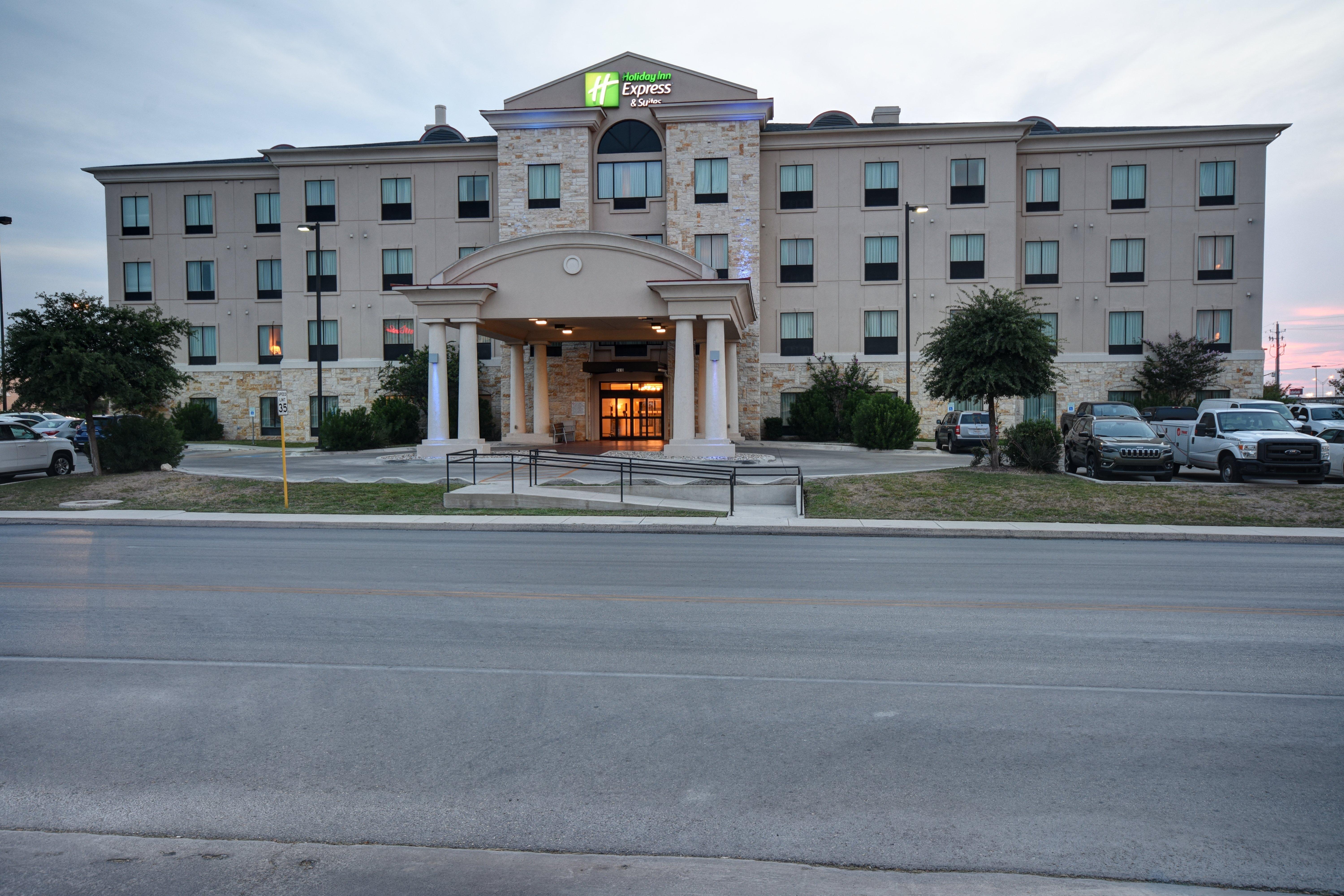 Holiday Inn Express & Suites Del Rio By Ihg Luaran gambar