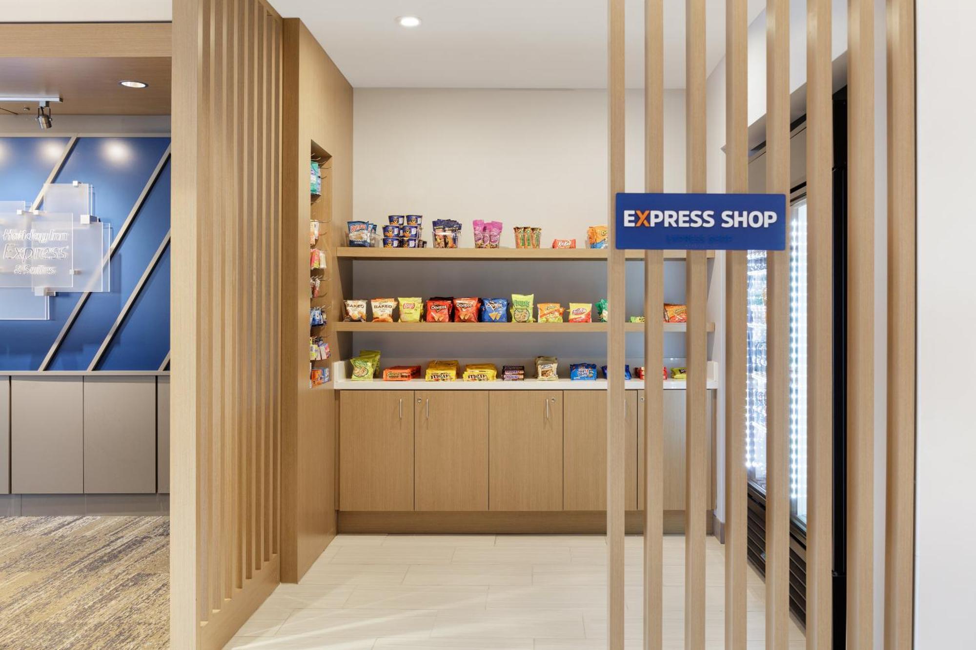 Holiday Inn Express & Suites Del Rio By Ihg Luaran gambar