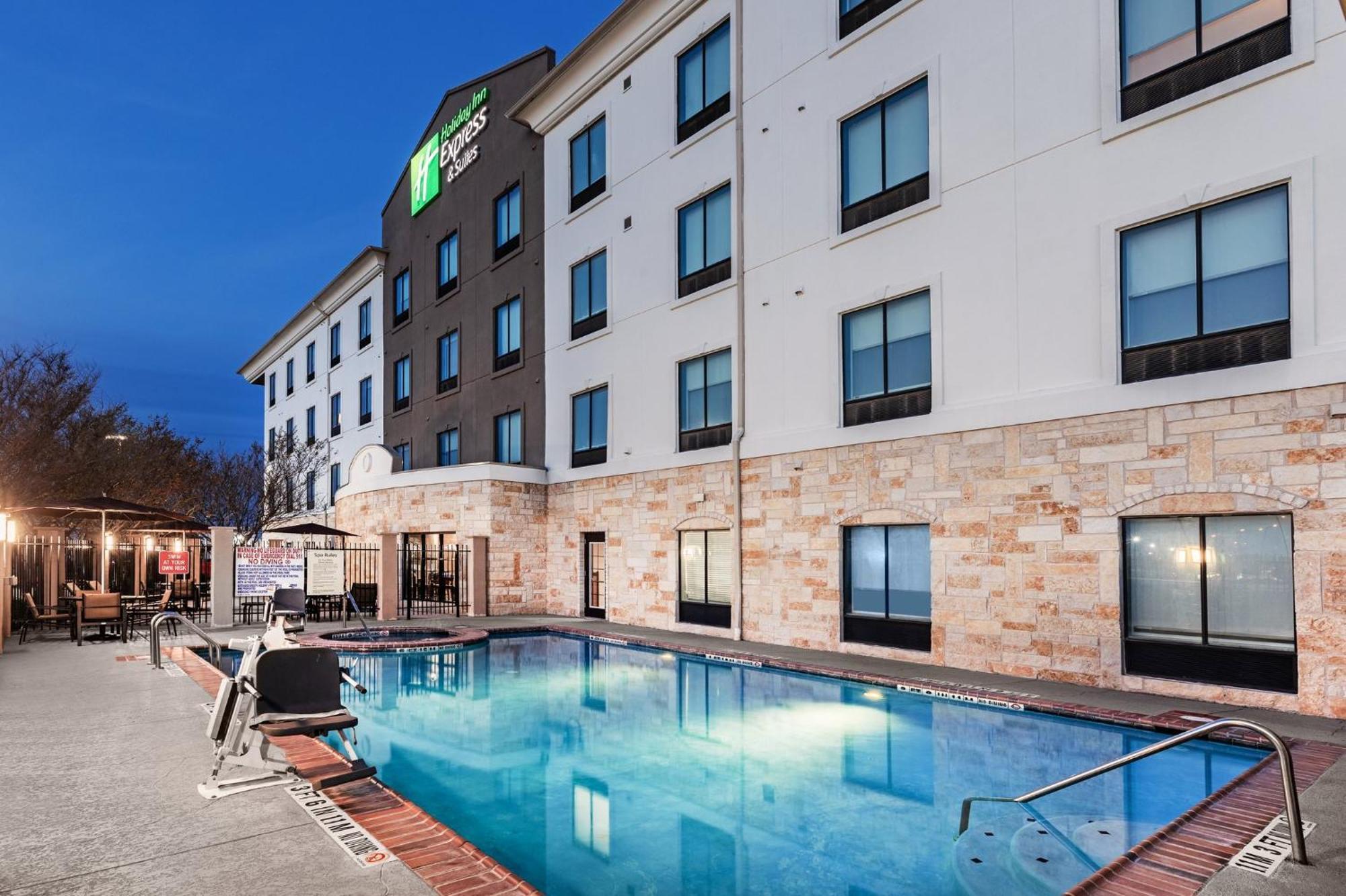 Holiday Inn Express & Suites Del Rio By Ihg Luaran gambar
