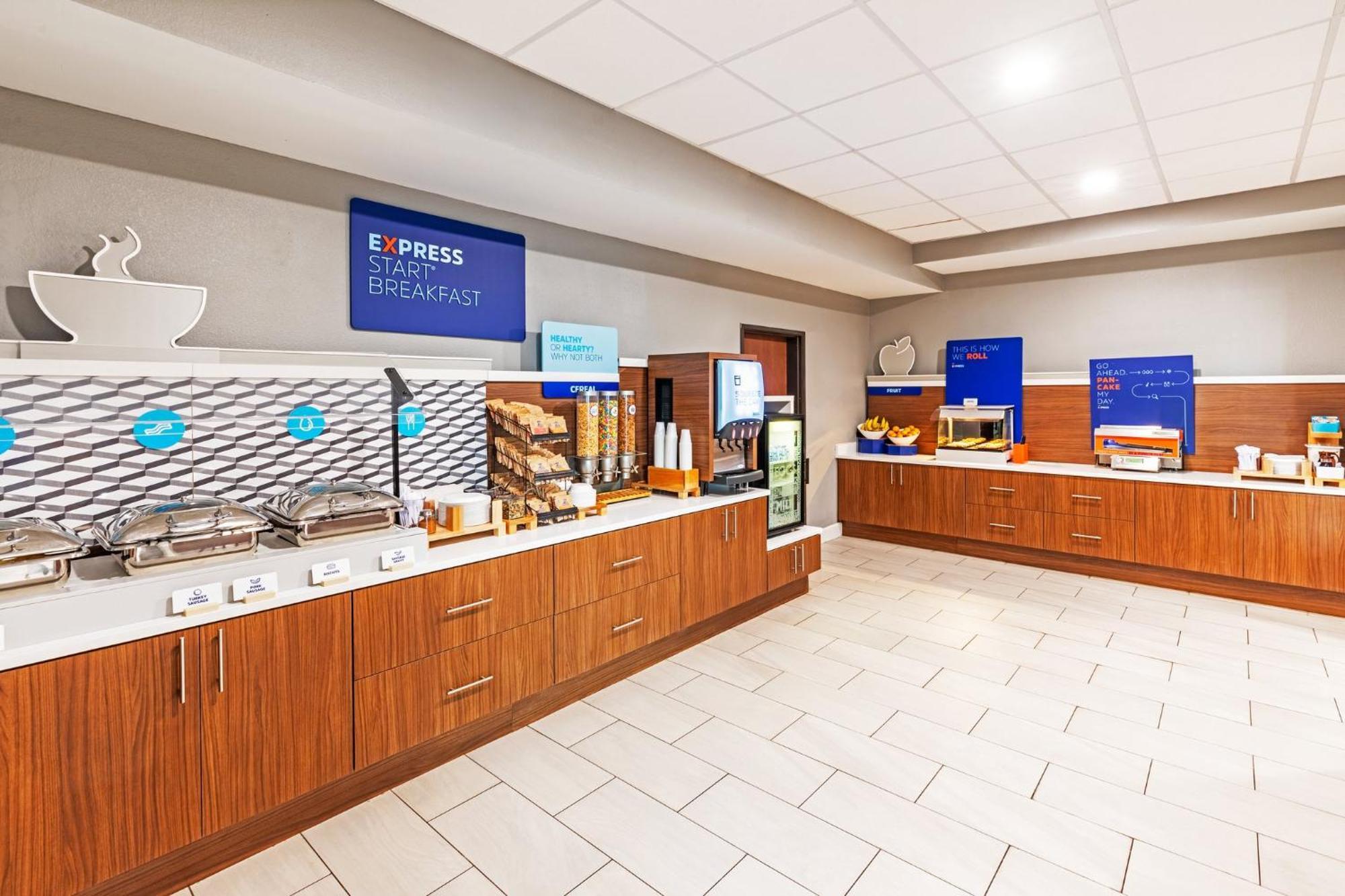 Holiday Inn Express & Suites Del Rio By Ihg Luaran gambar