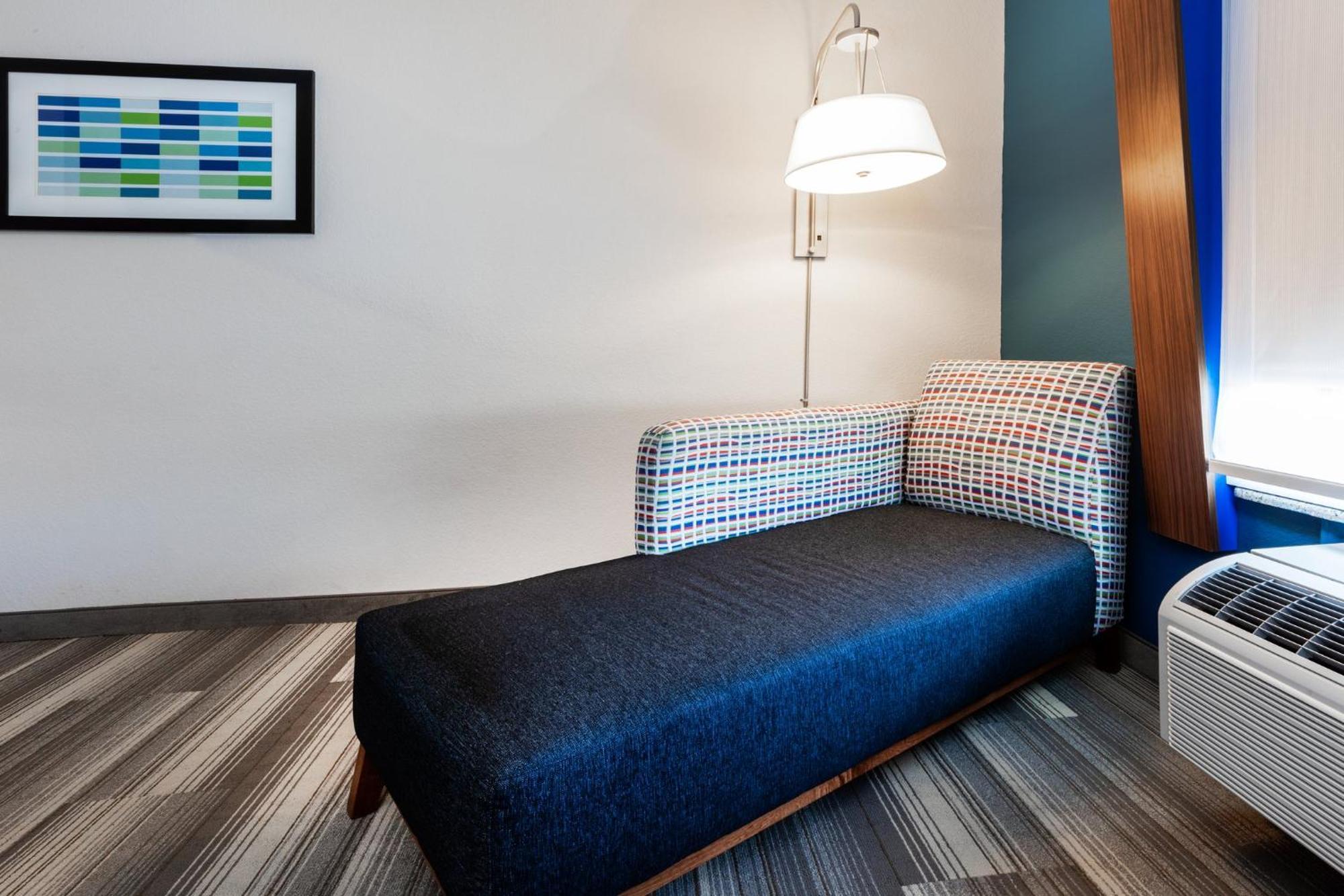 Holiday Inn Express & Suites Del Rio By Ihg Luaran gambar