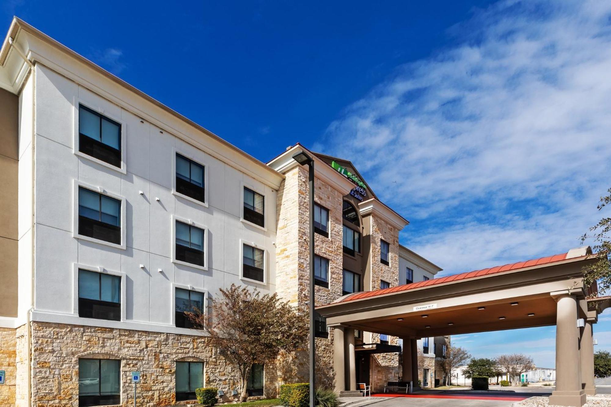 Holiday Inn Express & Suites Del Rio By Ihg Luaran gambar
