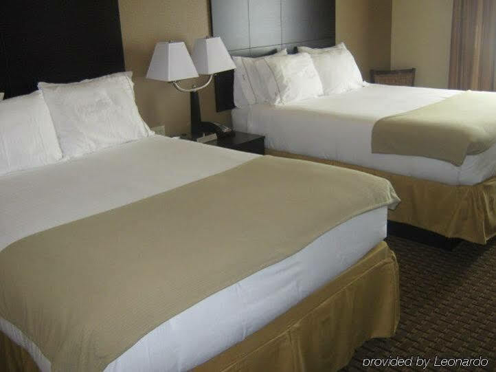 Holiday Inn Express & Suites Del Rio By Ihg Luaran gambar